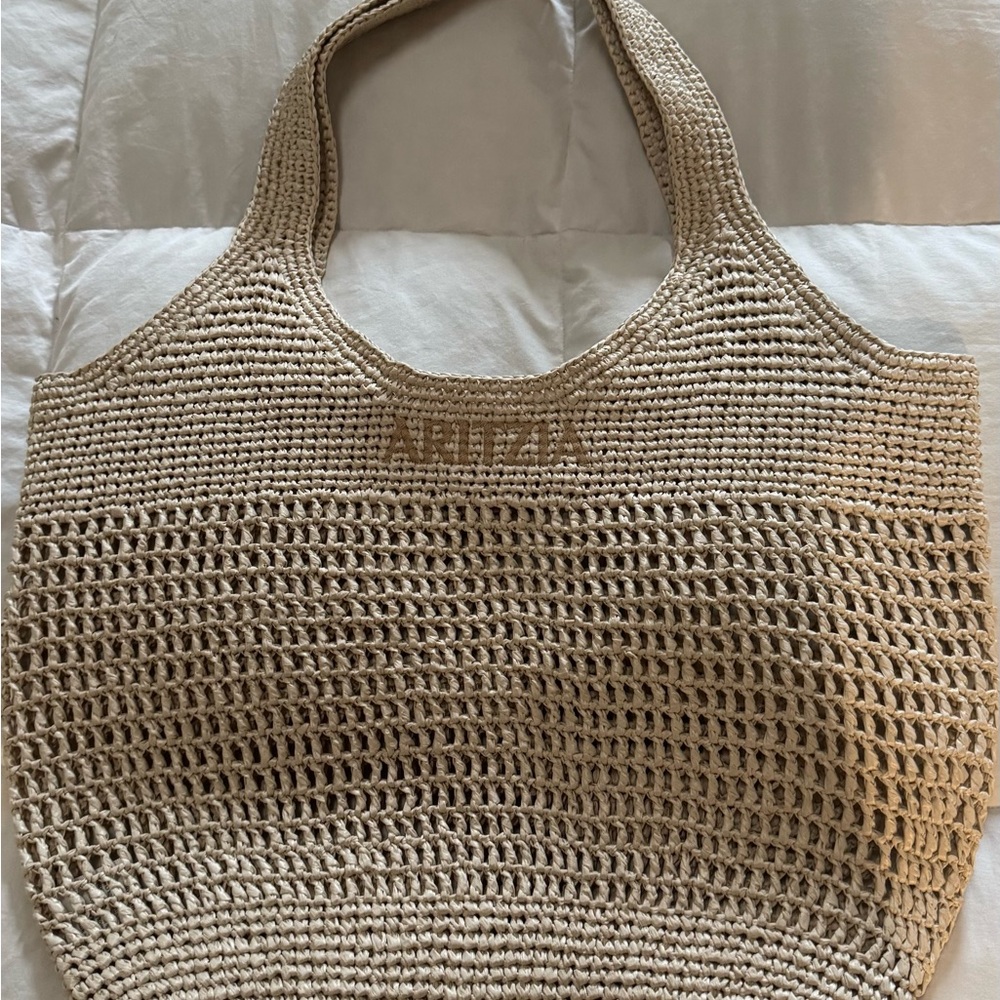 Aritzia Awayday tote bag in madera sand
